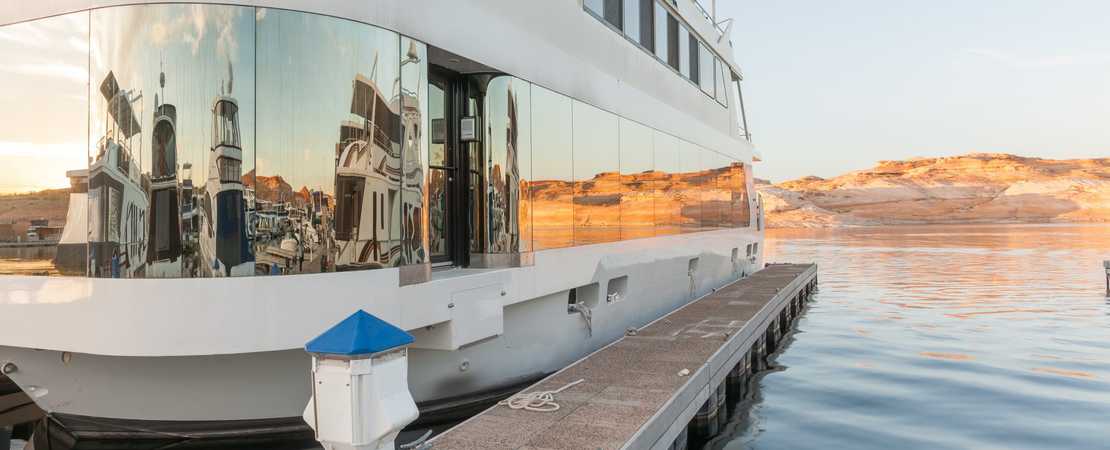 In the Market to Buy a Houseboat? Here’s What You Need to Consider