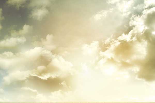 10 Reasons Why Everyone Should Read Inspirational Books