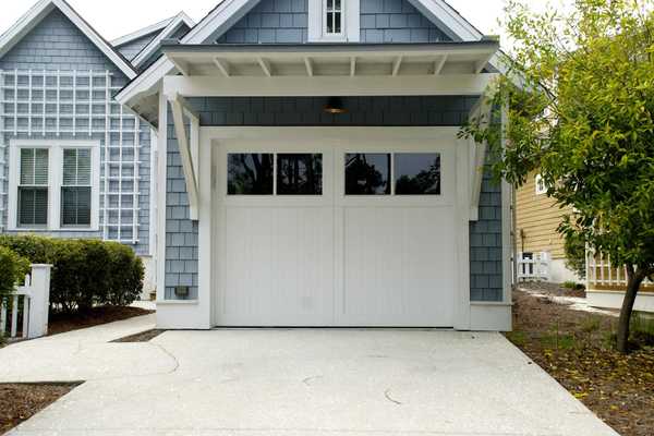 Why You Should Consider an Insulated Garage Door for Your Home